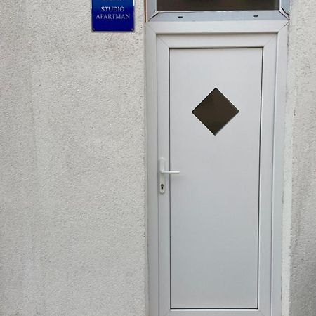 Apartament Studio-Apartman Aurora Pula Zewnętrze zdjęcie